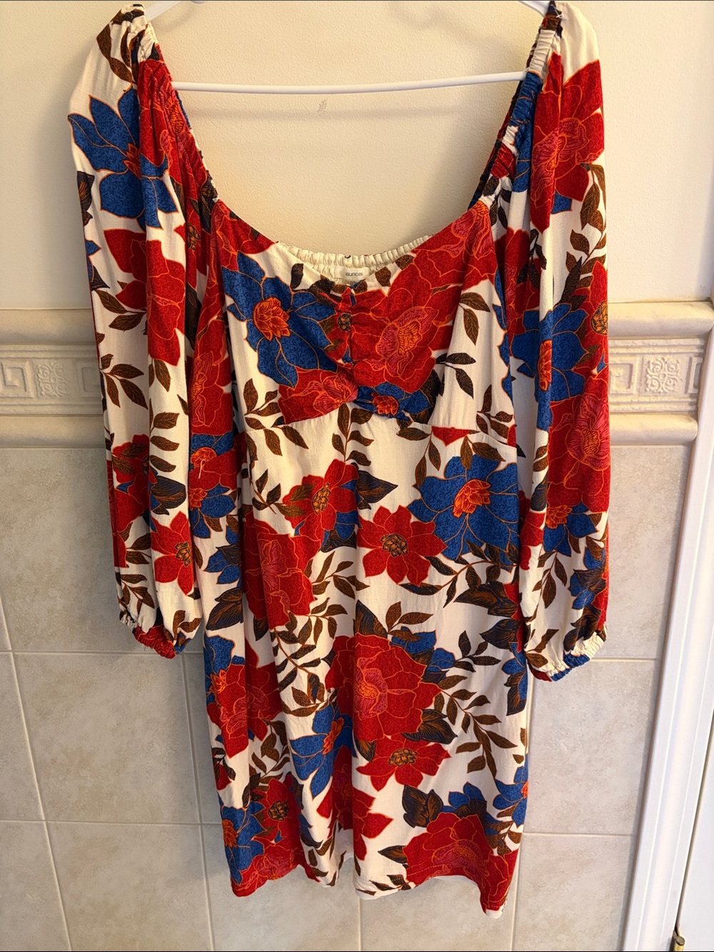 Floral sweetheart Neck Women's Dress in Red, Blue & Brown
